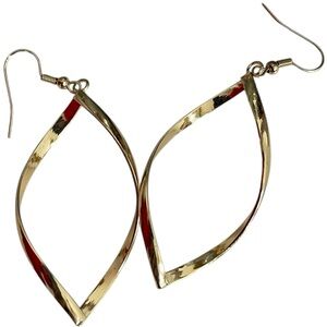 Hollow Twist Earrings